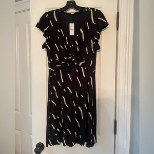 🆕Loft Women’s Short Sleeve Dress in size small. Brand new with tags attached🆕